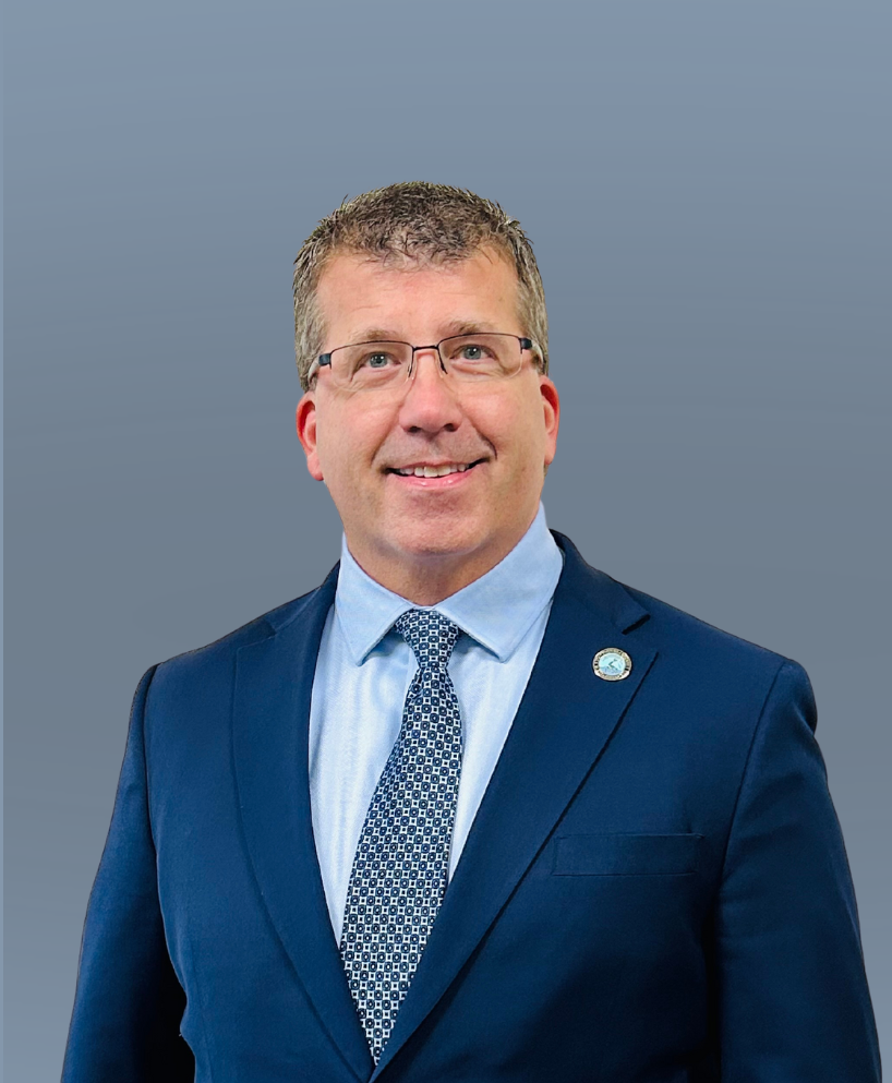 Chris headshot (2) (1)